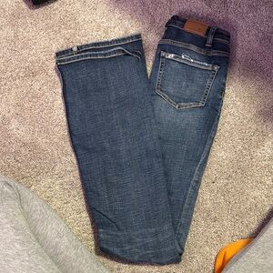 BUCKLE Jeans
